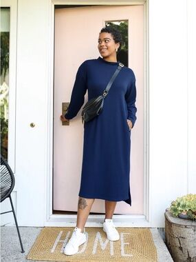 SMASH + TESS • The Winter Lounger in Modest Marine